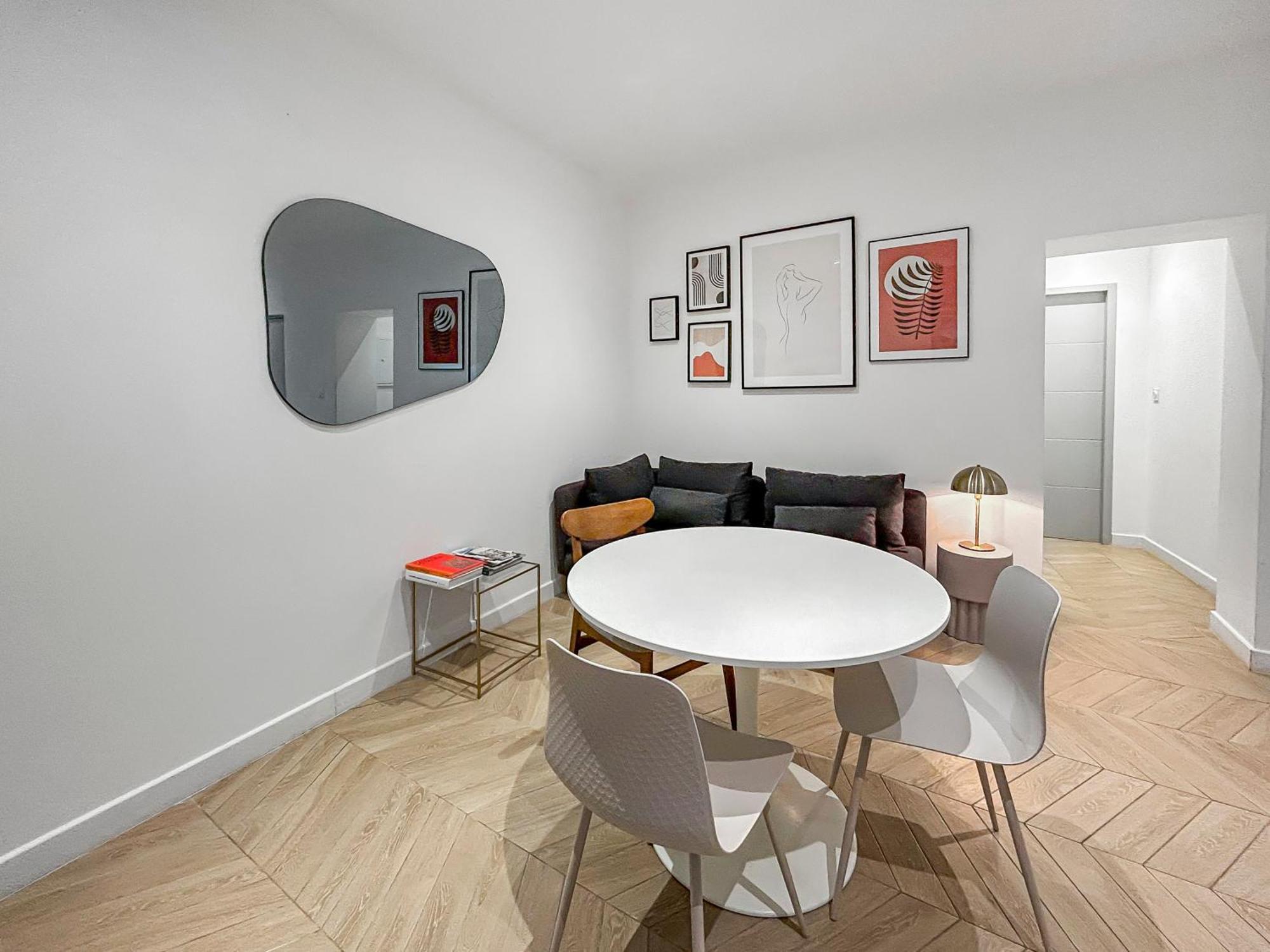 Hebergements Modernes & Cosy A T3 Et T2 Elegants Apartment Arles